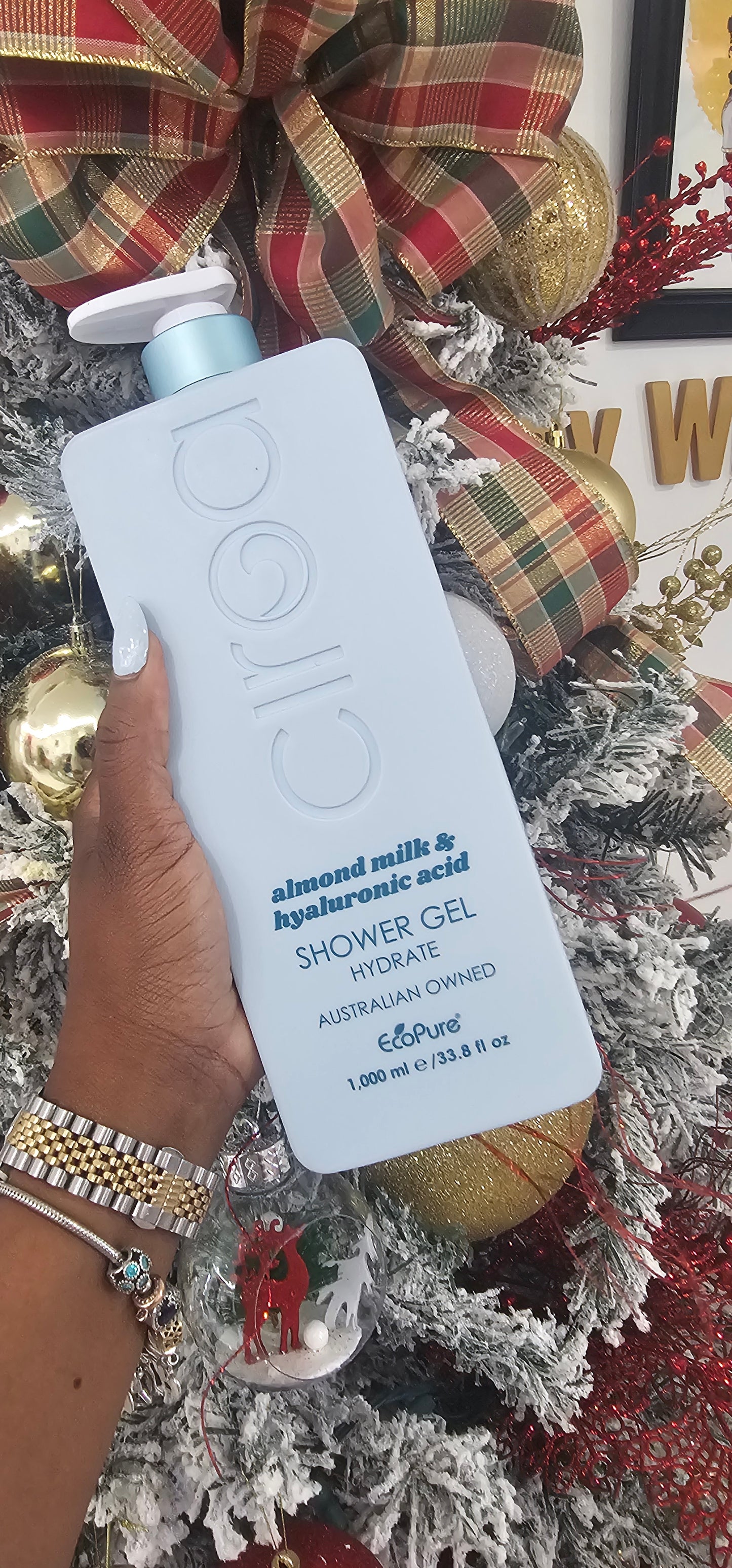 Ciroa Almond Milk & Hyaluronic Acid Shower Gel- (Australian Owned 33.8 FL OZ