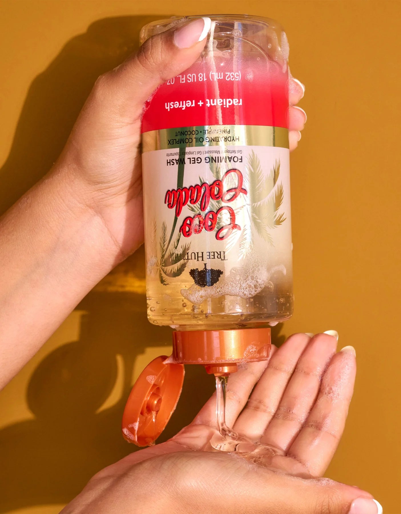 Tree Hut - coco colada foaming gel wash